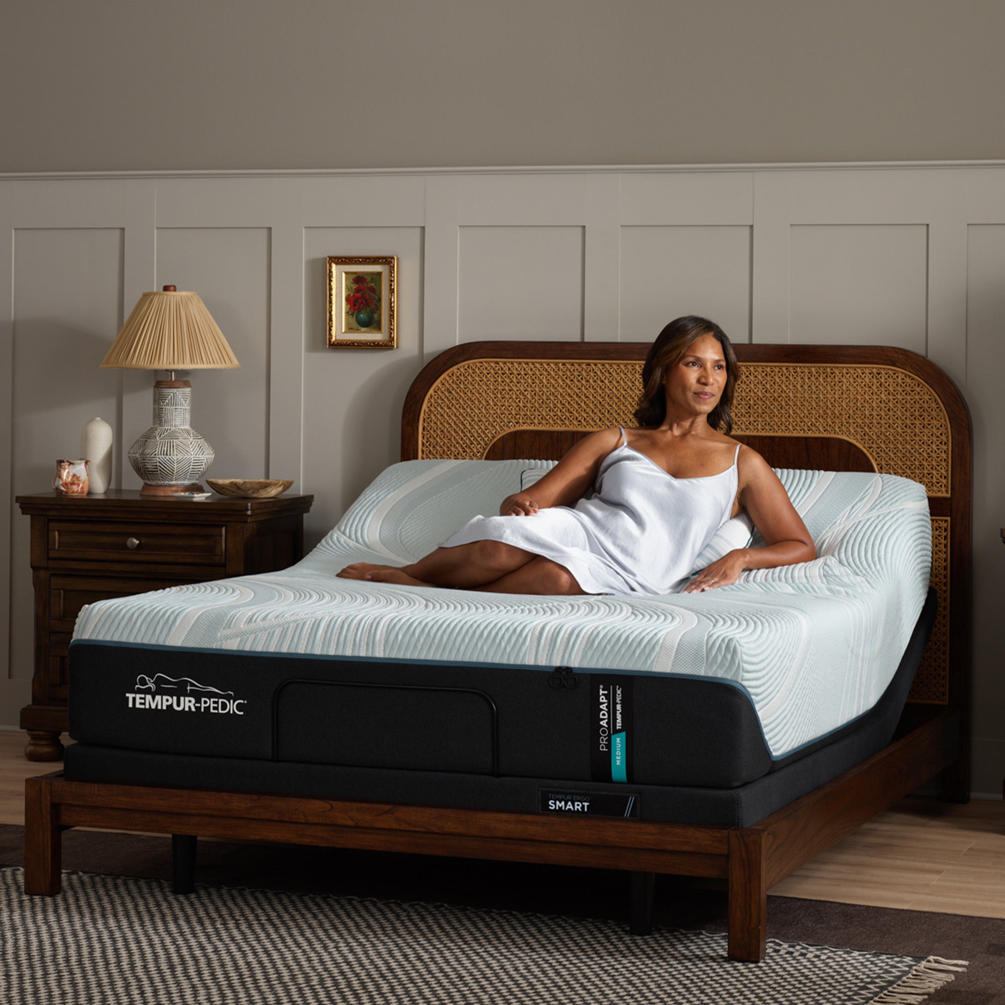 Tempur Sealy - Proadapt 2.0 Medium Queen Mattress - White|Black Fabric - Mattresses - Additional View 5