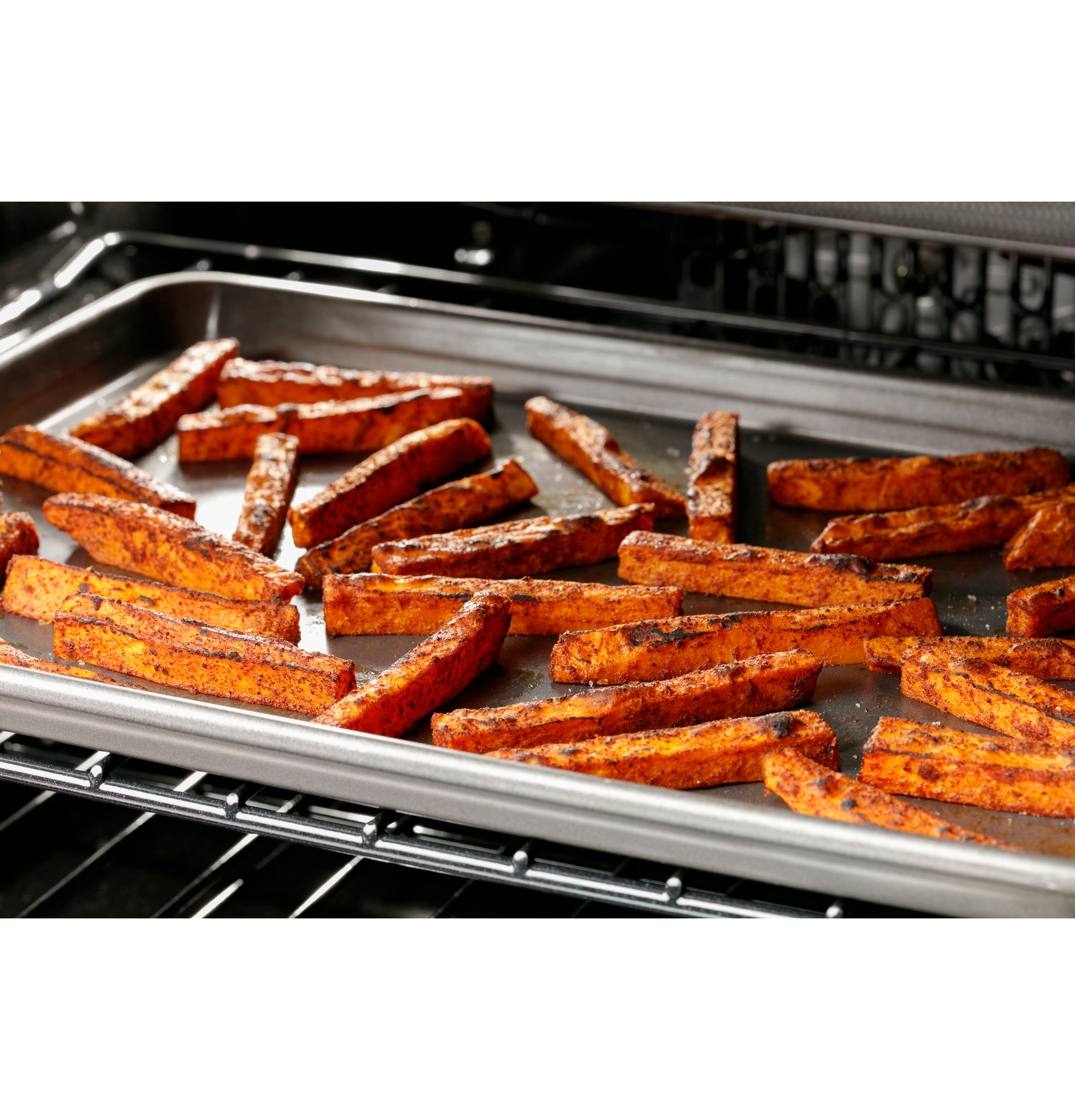 CAFE MATTE WHITE SLIDE-IN ELECTRIC RANGE WITH RADIENT AND CONVECTION - White|Black - Ranges - Additional View 7