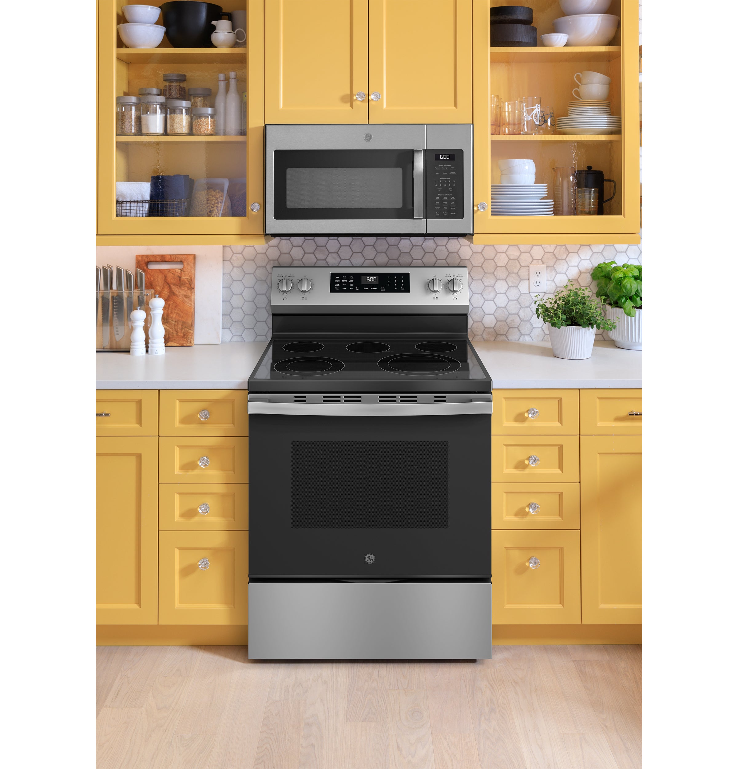 GE STAINLESS STEEL ELECTRIC CONVECTION WITH AIR FRY RANGE - Pearl Silver|Black - Ranges - Additional View 5