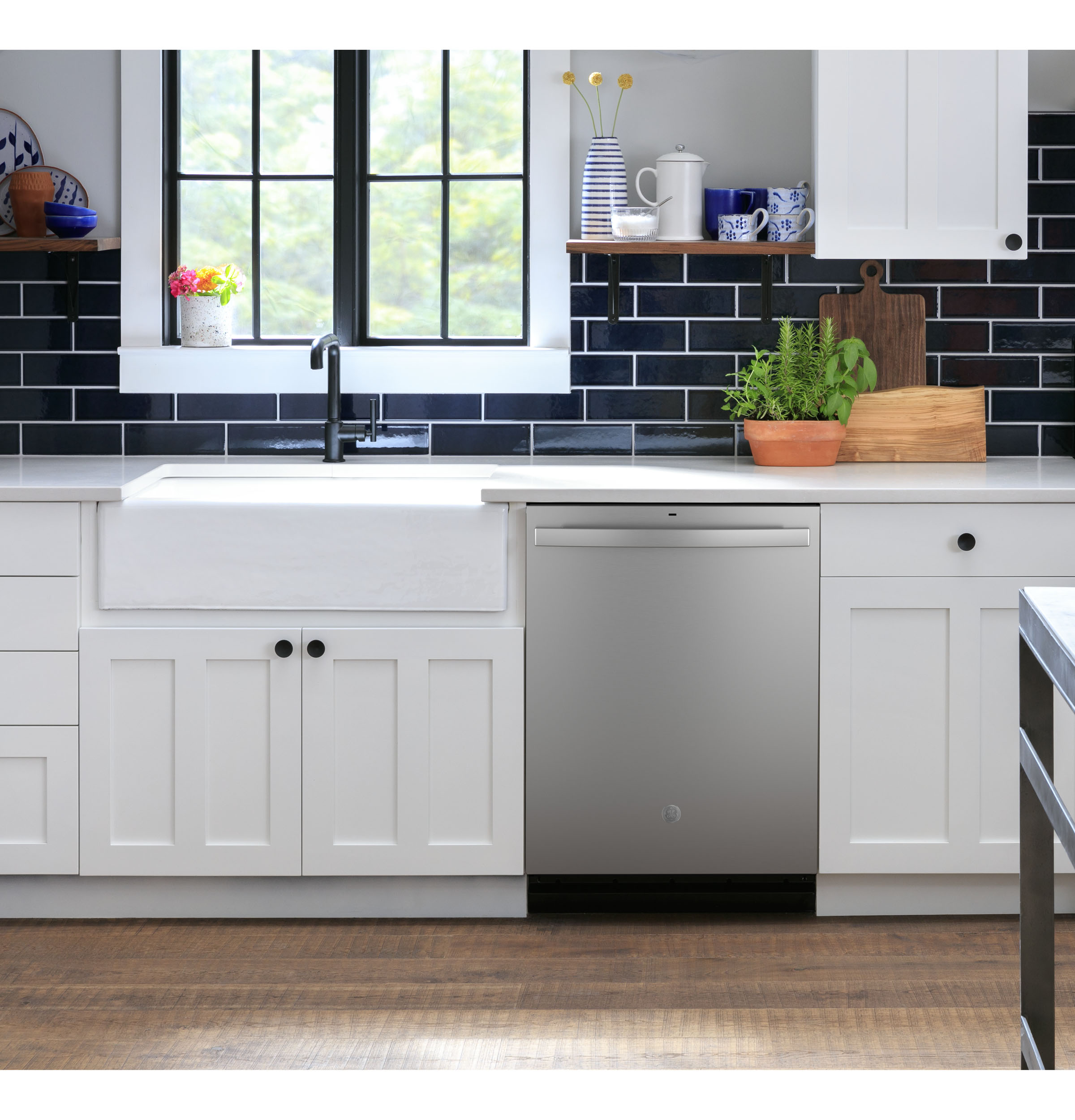 GE STAINLESS STEEL TOP CONTROL DISHWASHER - Pearl Silver - Dishwashers - Additional View 5