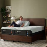 Tempur Sealy - Proadapt 2.0 Soft Queen Mattress - White|Black Fabric - Mattresses - Additional View 4