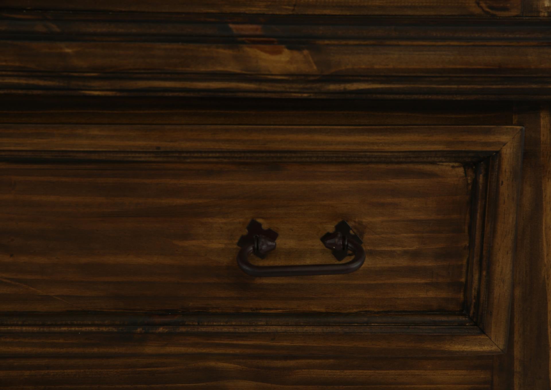 MANSION FLEUR DE LIS CHEST - Additional View 4