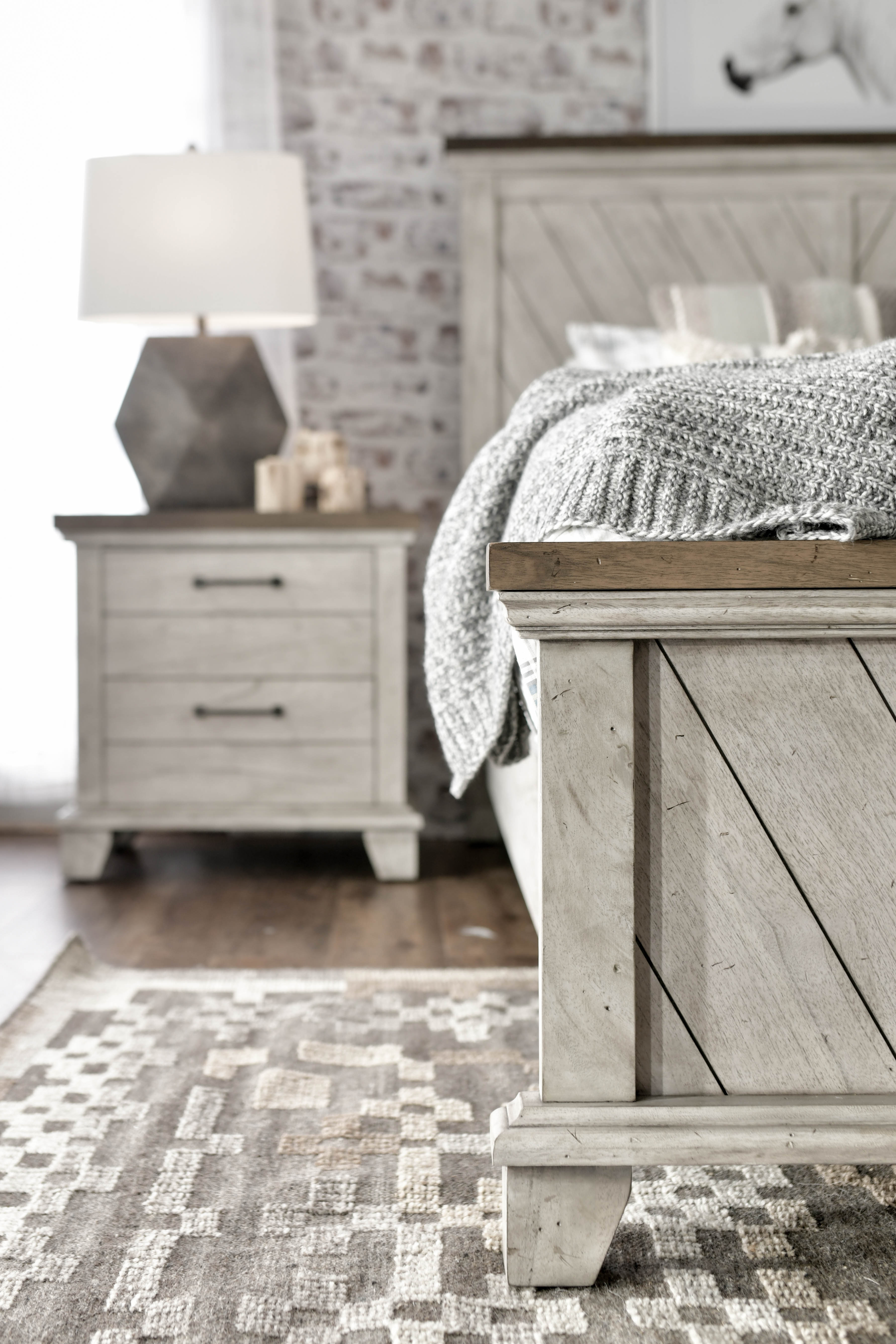 Steve Silver Furniture - Bear Creek Queen Bed - White - Faux Leather - Beds - Additional View 2