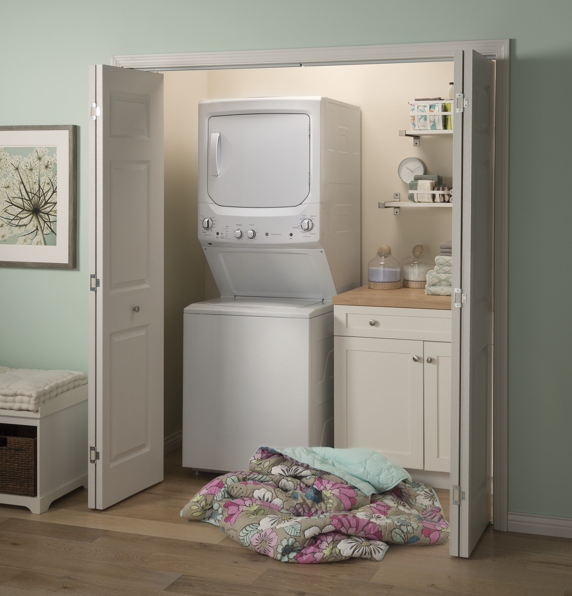 GE WHITE UNITIZED LAUNDRY UNIT - Washers & Dryers - Additional View 10