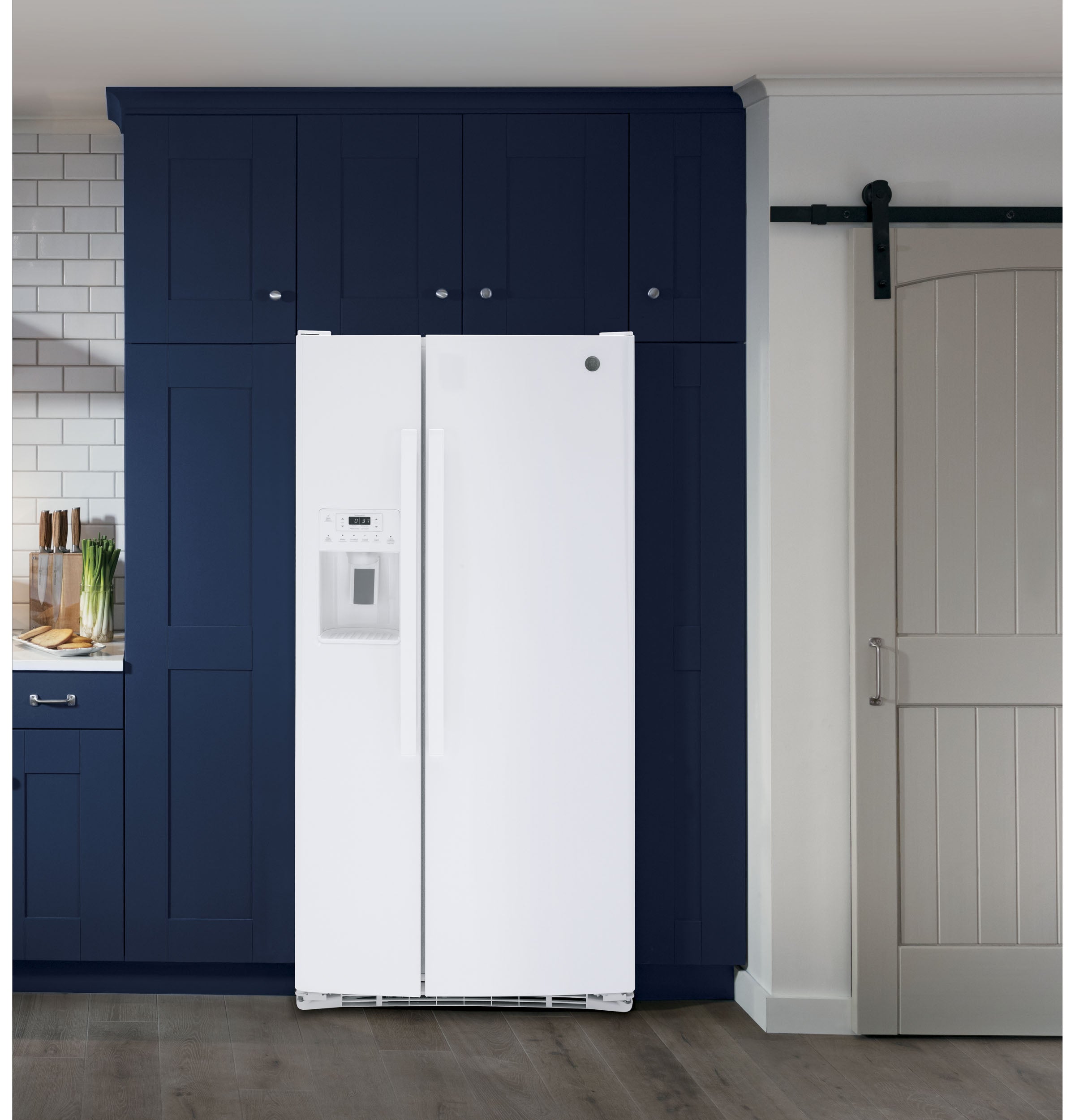 GE WHITE SIDE BY SIDE 23CU REFRIGERATOR - Refrigerators - Additional View 6