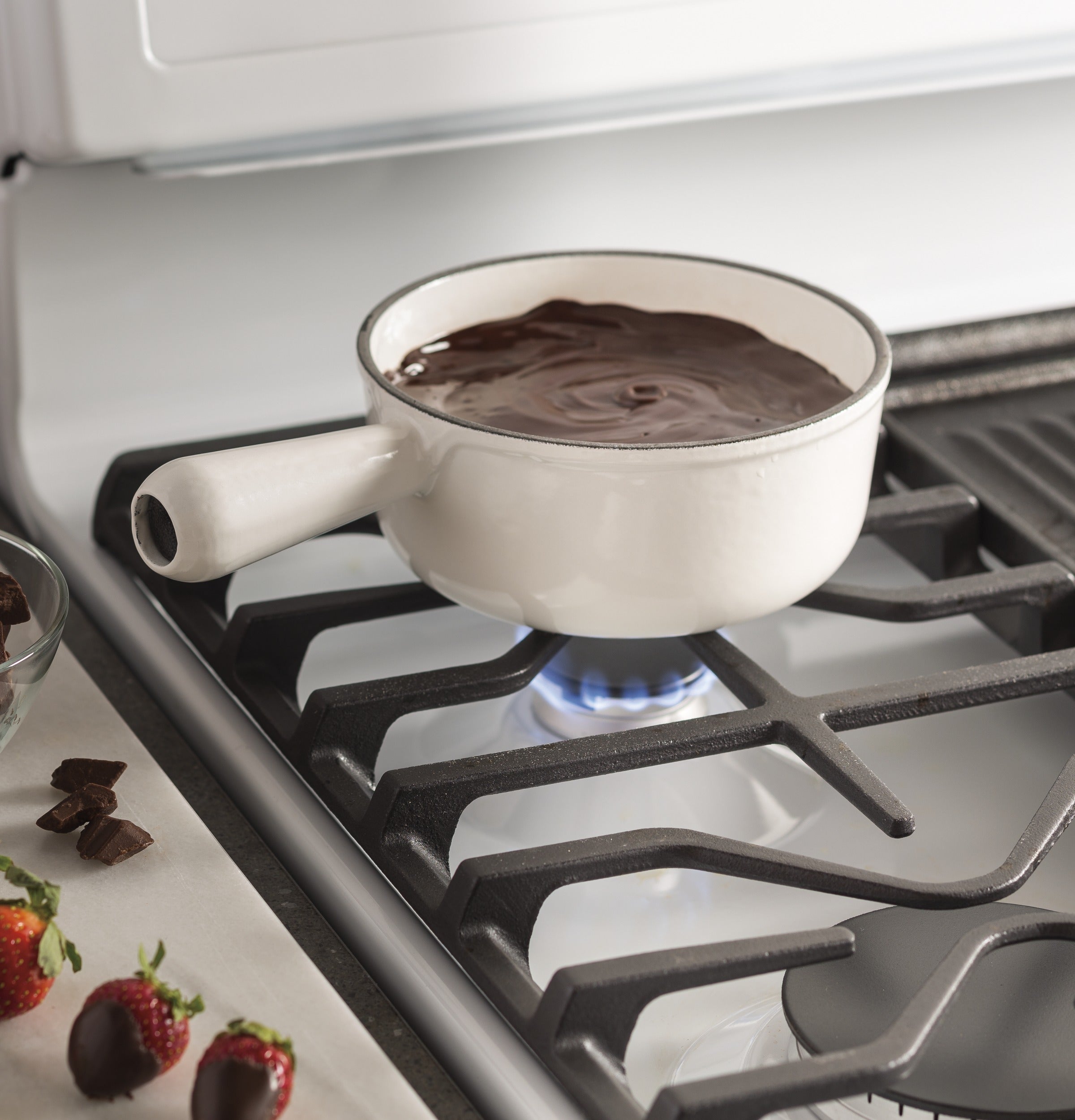 GE 30" Free-Standing Gas Range, Edge-To-Edge Cooktop - White - Ranges - Additional View 3