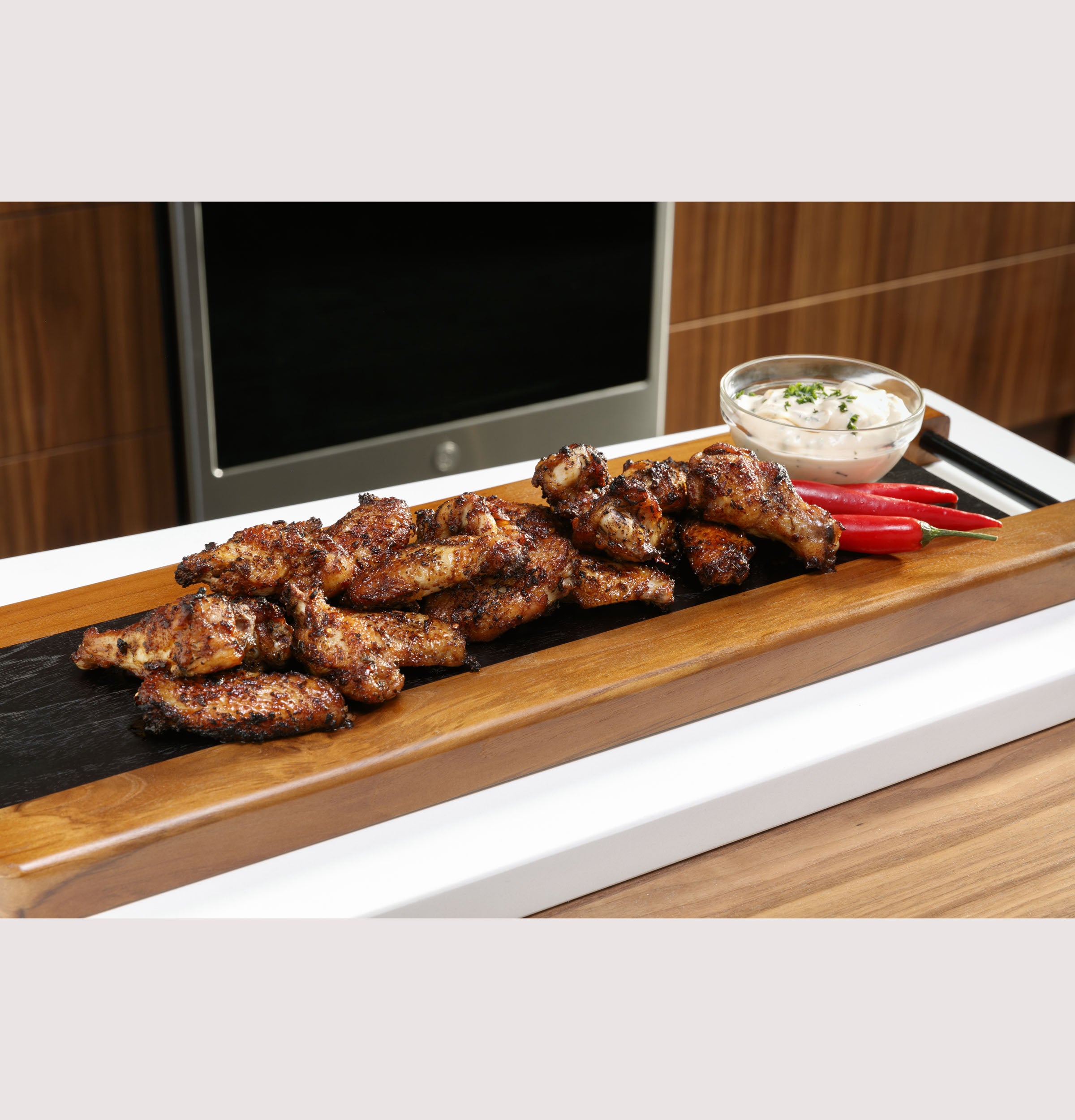 GE STAINLESS STEEL FINGERPRINT RESISTANT PROFILE SMART FREESTANDING GAS RANGE WITH AIR FRY - Pearl Silver|Black - Ranges - Additional View 12