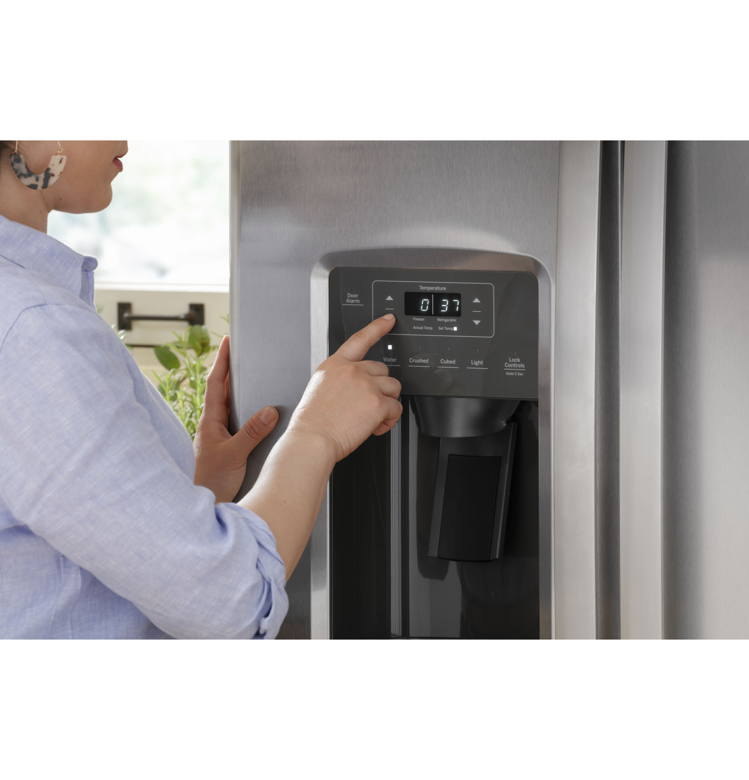 GE BLACK SIDE BY SIDE 25.3CU REFRIGERATOR - Refrigerators - Additional View 14