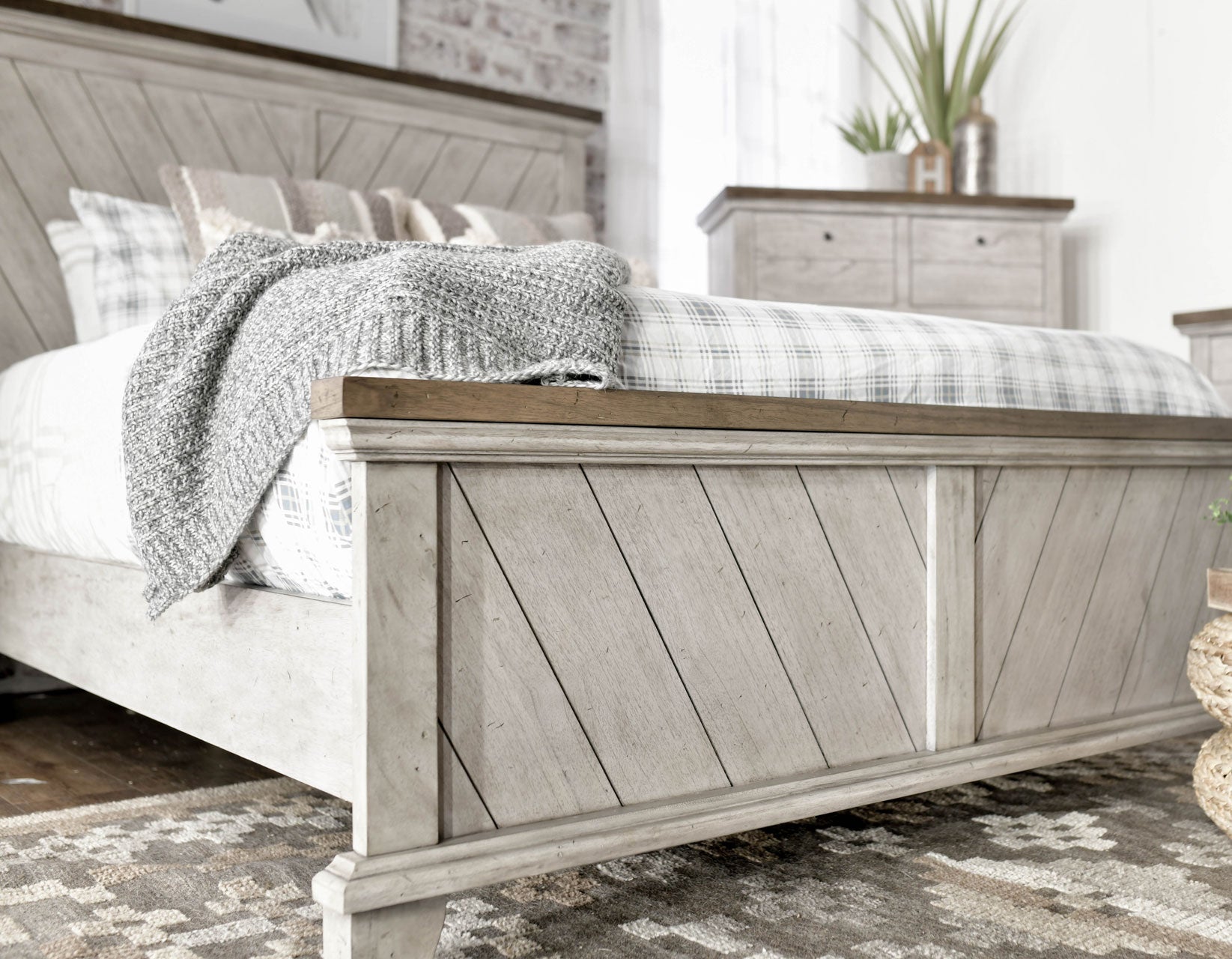 Steve Silver Furniture - Bear Creek King Bed - White - Faux Leather - Beds - Additional View 5