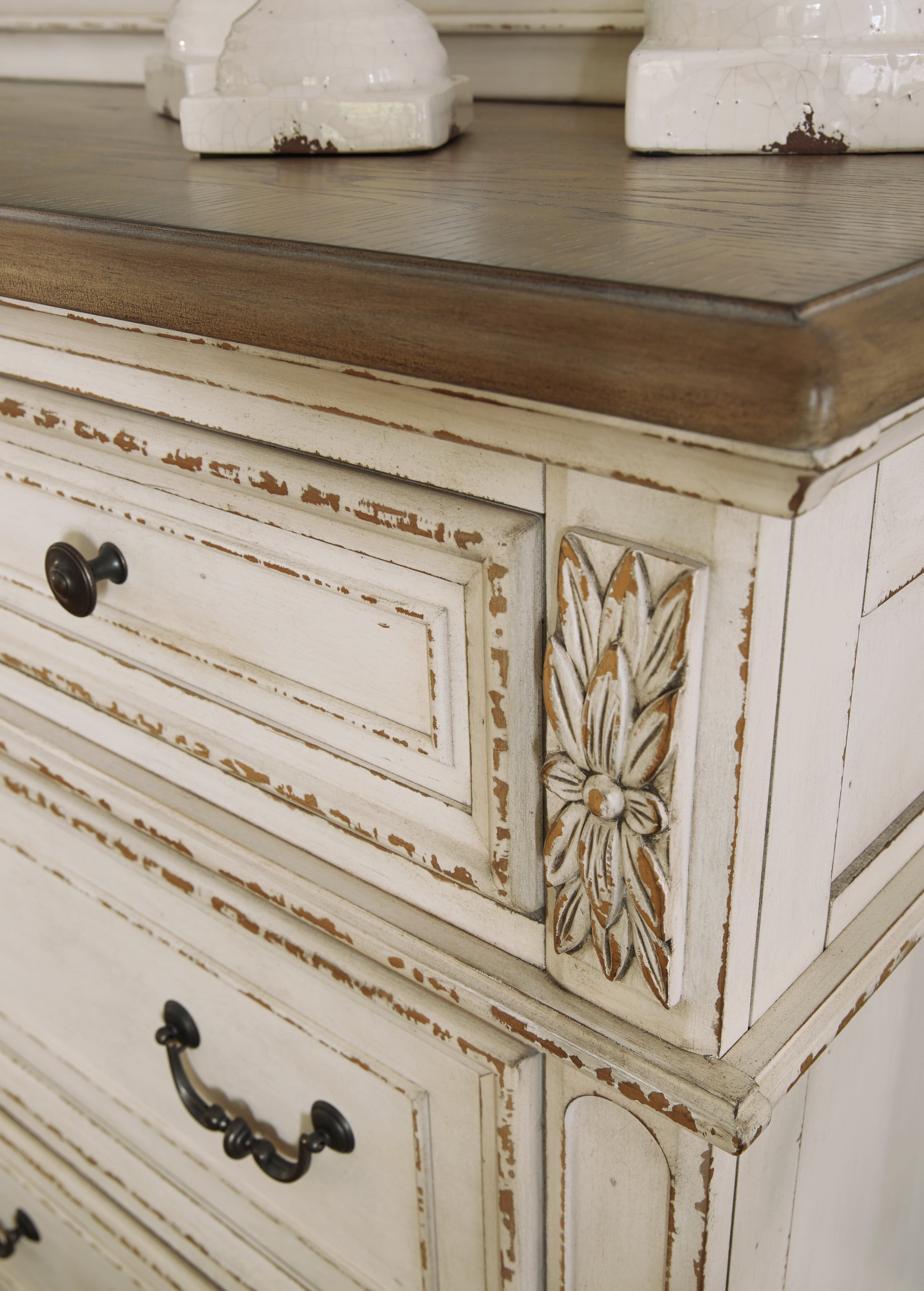 Ashley Furniture - Realyn Dresser - White Wood - Dresser & Mirror - Additional View 6