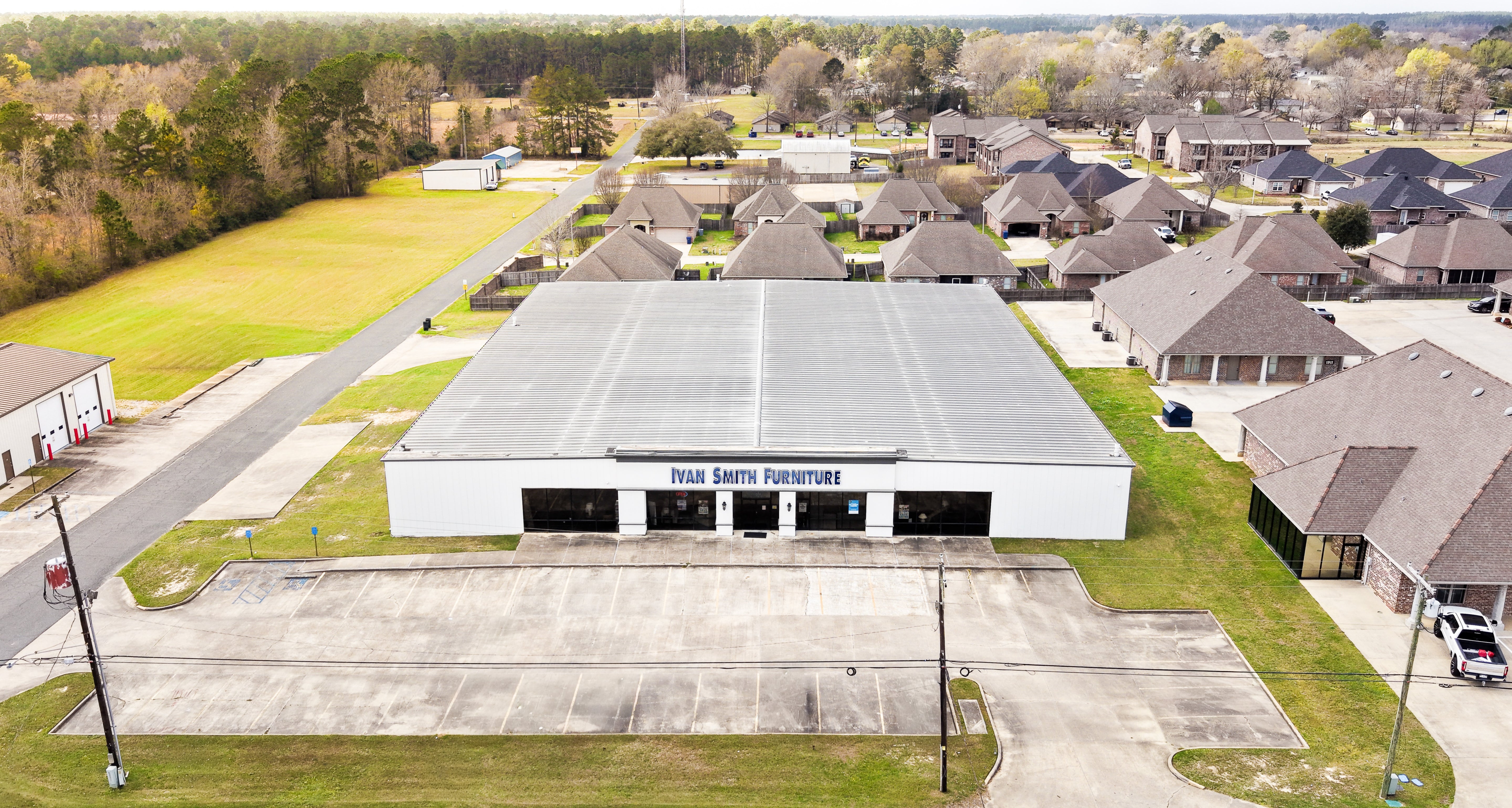 Ivan Smith Furniture DeRidder LA Store