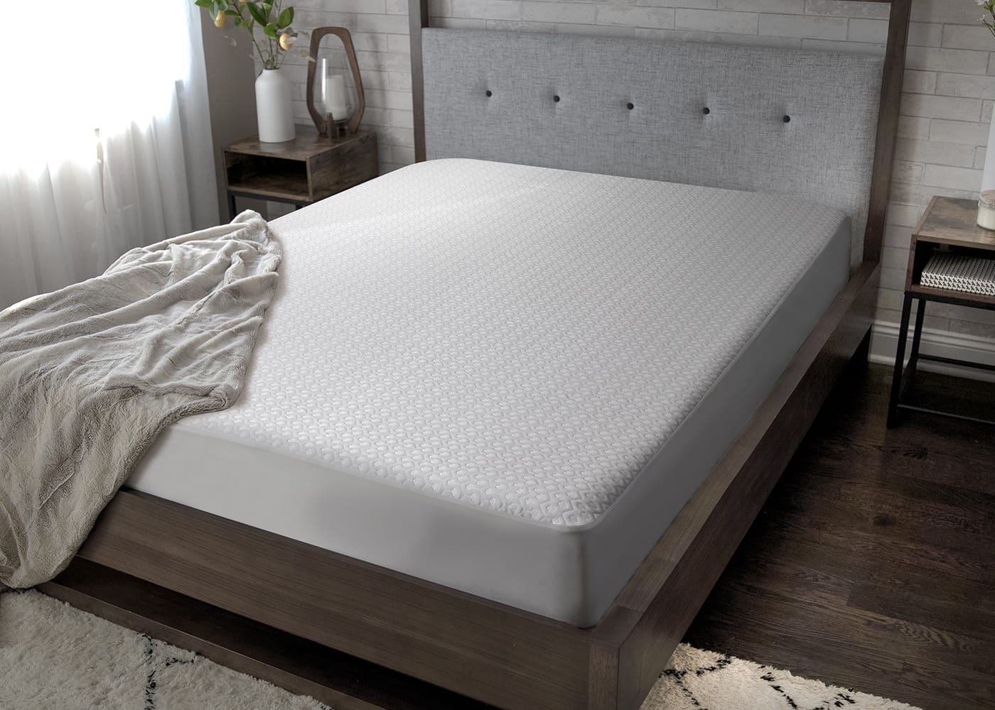 Bedgear - TWIN XL DRI-TEC 5.0 MOISTURE WICKING PERFORMANCE MATTRESS PROTECTOR - White Fabric - Protectors - Additional View 1